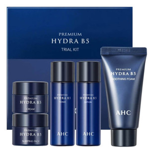 Набор миниатюр из пенки, тоника, лосьона, крема и ночного крема-маски для глубокого увлажнения кожи.