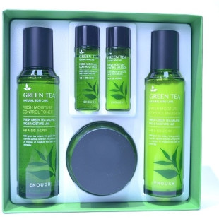 Набор: тонер, эмульсия, крем и две миниатюры с экстрактом зеленого чая Enough Green Tea Moisture Co