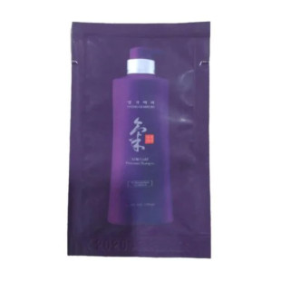 Шампунь преміальний зволожуючий із екстрактом хризантеми Daeng Gi Meo Ri Ki Gold Premium Shampoo 7ml